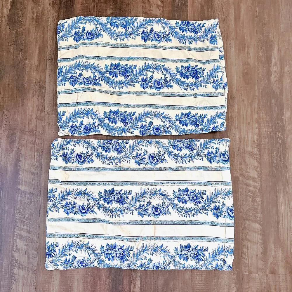 Vintage Reversible April Cornell Duvet Cover and Pillow Shams Set